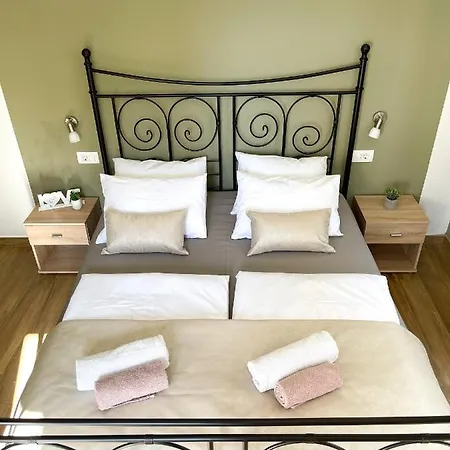 Lucia Casa de hóspedes 3*