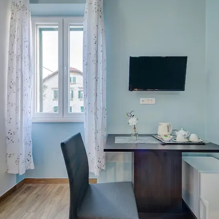 招待所 Lucia 斯普利特