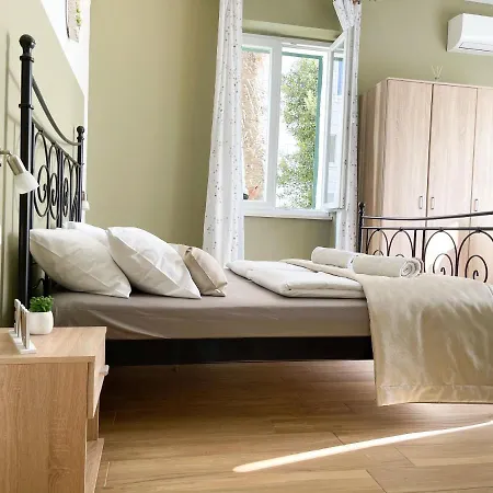 Lucia Guest house *