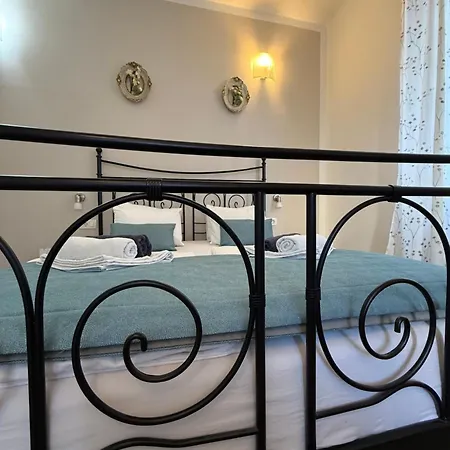 Gostinjska kuća Lucia 3*
